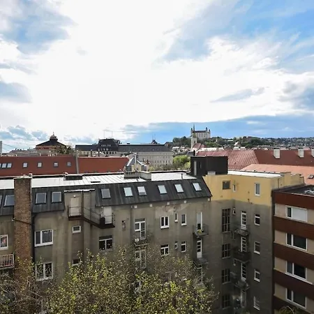 Old Town 2br With View Апартаменты Братислава